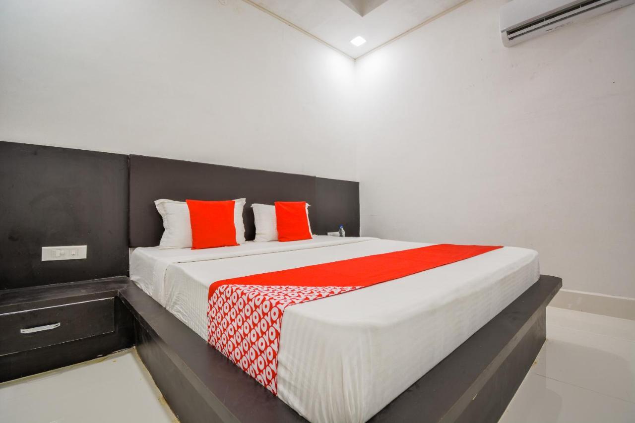 Oyo 43505 Hotel The White House Hisār Exterior foto